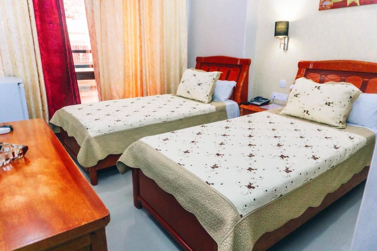 Hotel Atenas Tétouan Екстериор снимка